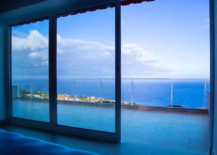 Quinta Dos Artistas * Santa Cruz (Madeira)