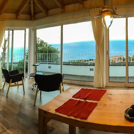 Quinta Dos Artistas * Santa Cruz (Madeira)