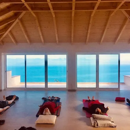 Quinta Dos Artistas * Santa Cruz (Madeira)